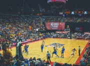 哈登与70激战塞尔维亚队分钟，最后时刻胜负难料！，姆巴佩焦点对战气势如虹延续